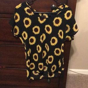 Sunflower zip-up back top